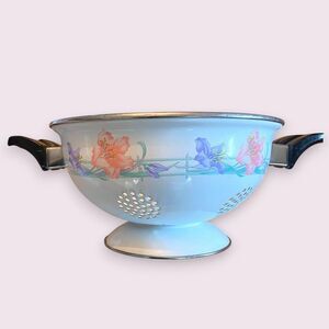 Rare Vintage Kobe Enamelware Pedestal Floral Colander Strainer